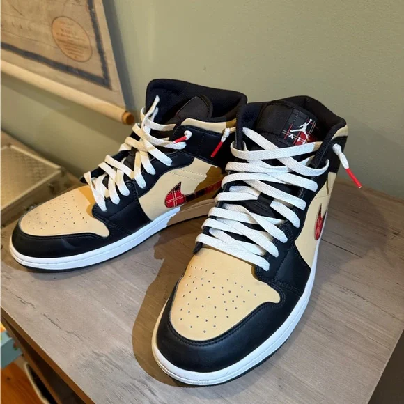Jordan 1 Mid Special Edition Tartan Swoosh